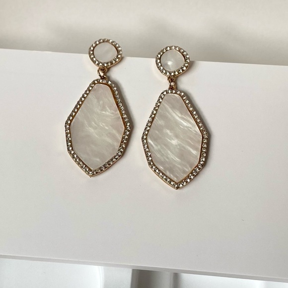 4-pair Earring bundle - Picture 3 of 5